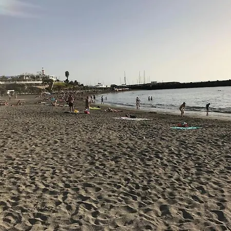 Sun, Beach, Relax 아데제